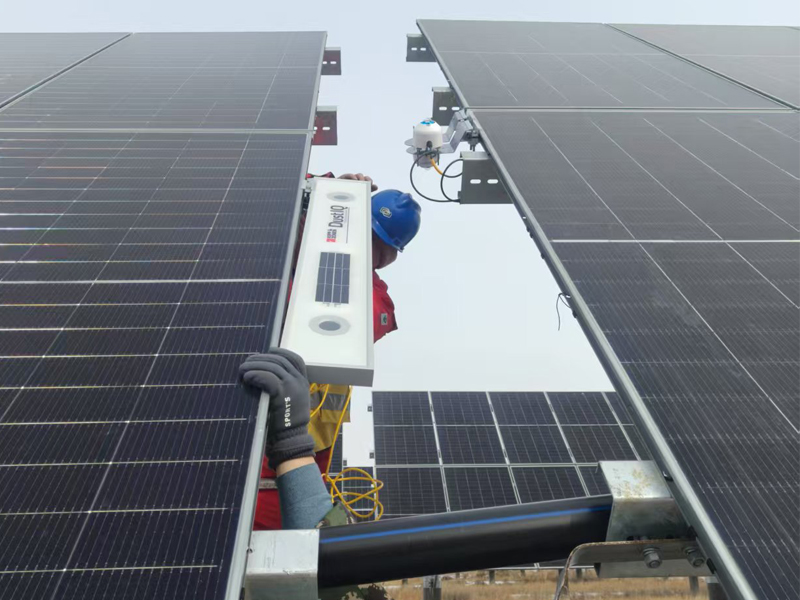 Photovoltaic meteorological station installation project on G45 Daqing-Guangzhou Expressway in Daqing, Heilongjiang